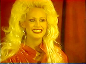 Lonely vintage blonde milf solo act